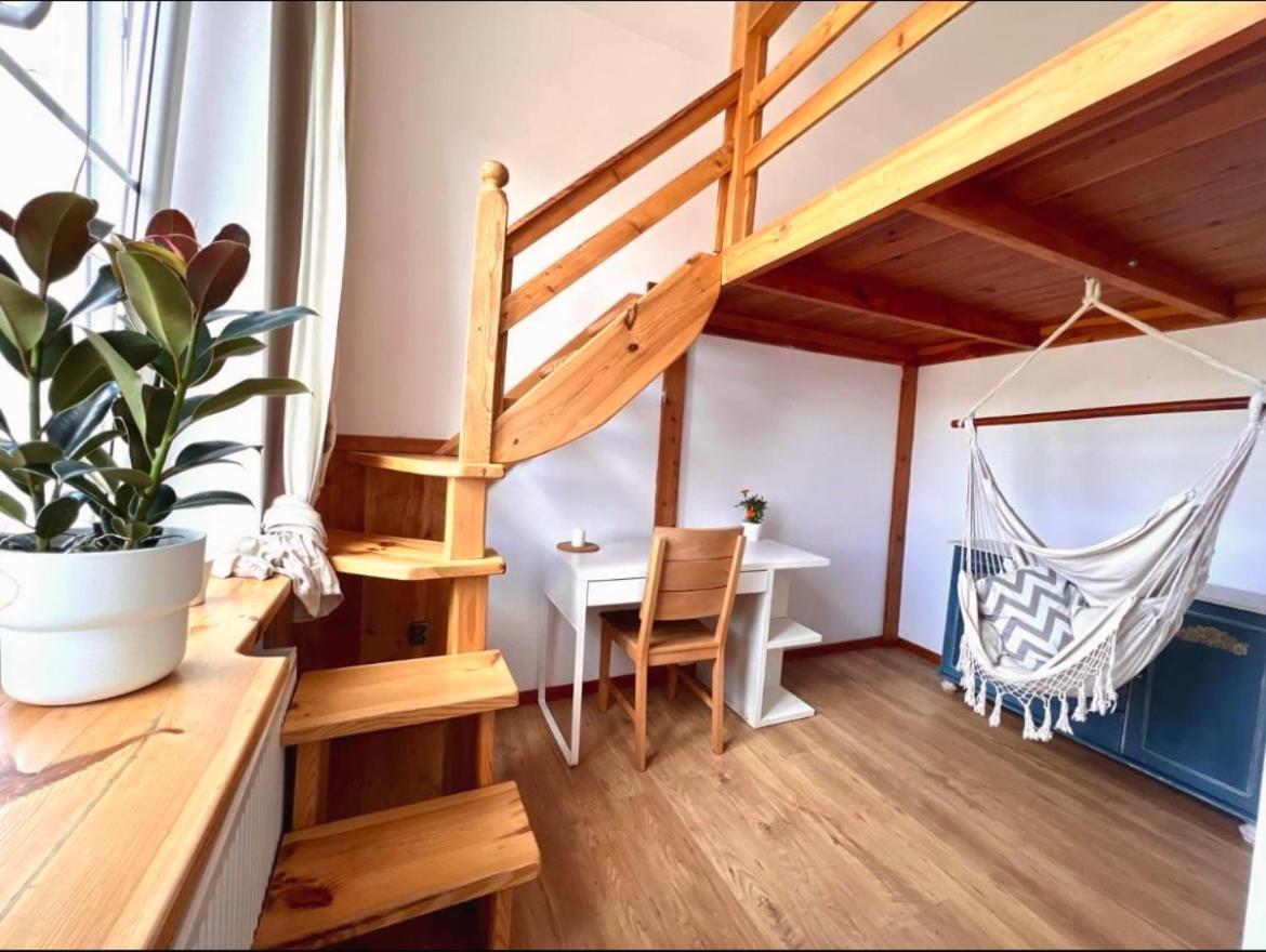 Chic Apartment In The Center Of Cracow Krakow Ngoại thất bức ảnh